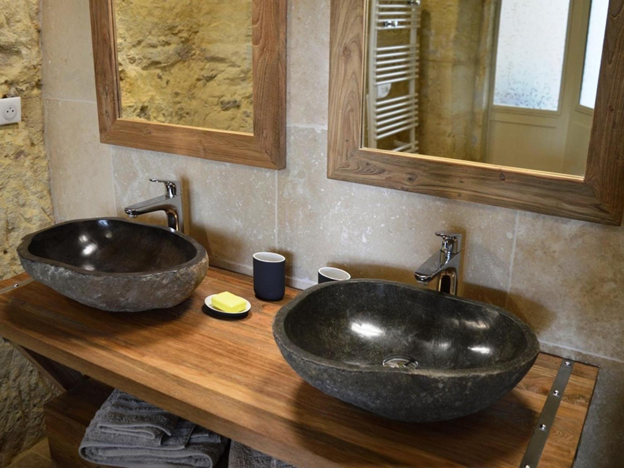 Maison Troglodyte Elegante Avec Spa, Salle De Jeux Et Jardin Clos A Vouvray - Fr-1-381-87 Екстериор снимка