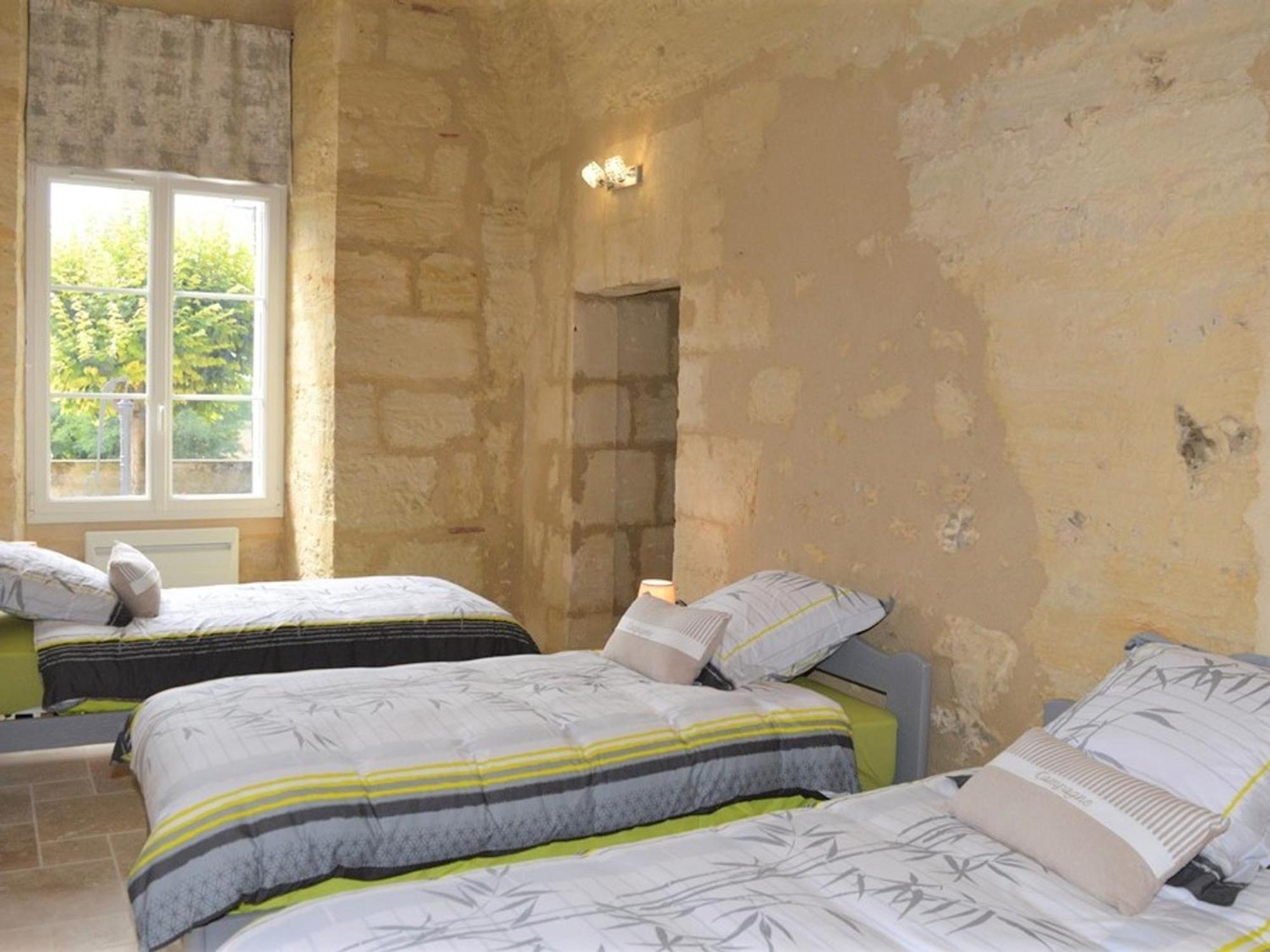 Maison Troglodyte Elegante Avec Spa, Salle De Jeux Et Jardin Clos A Vouvray - Fr-1-381-87 Екстериор снимка